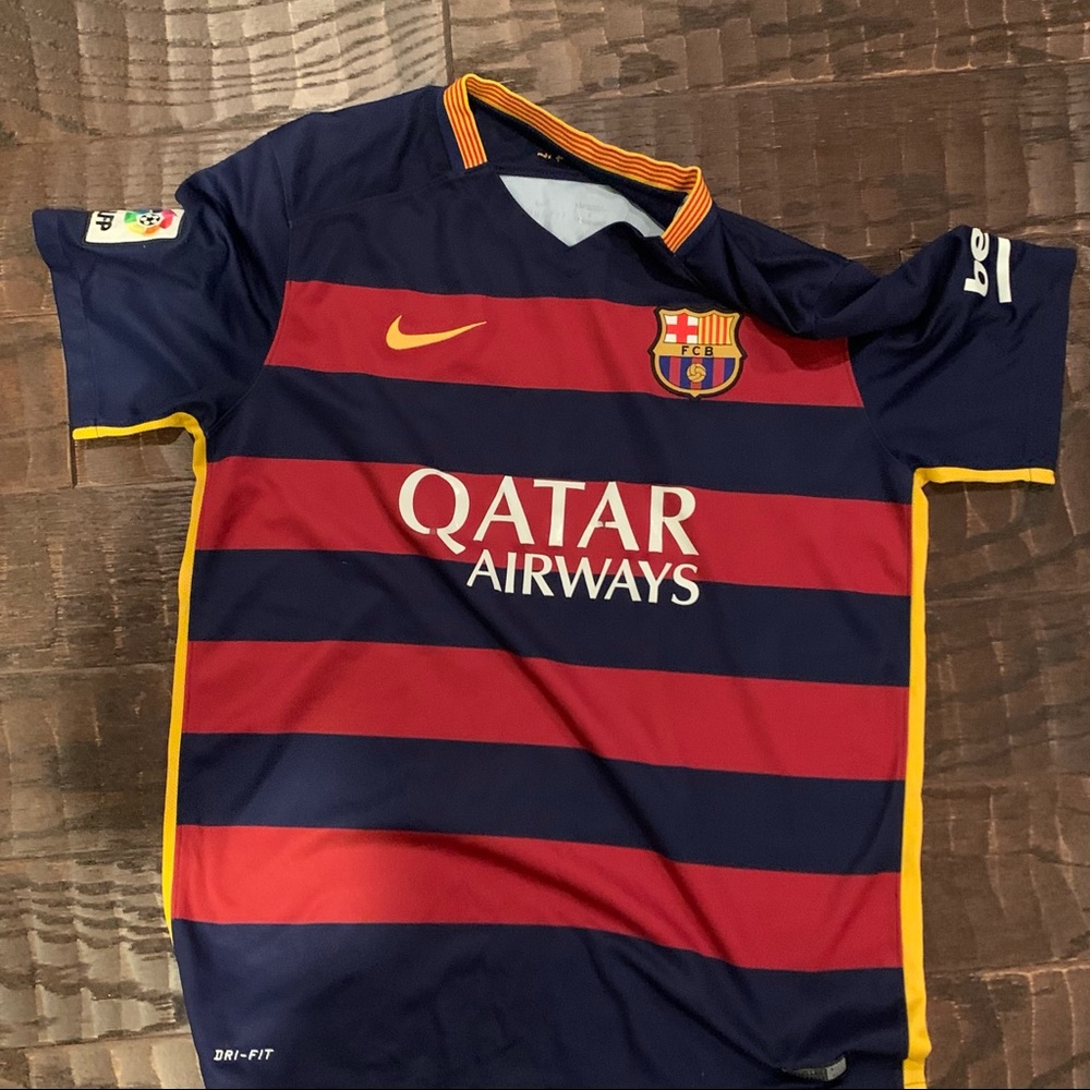 Barcelona soccer male jersey size large
